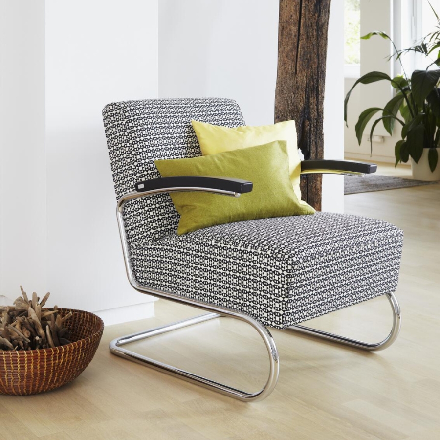 THONET S 411 Freischwinger Sessel mit Armlehnen | niedrige Rückenlehne | Leder schwarz