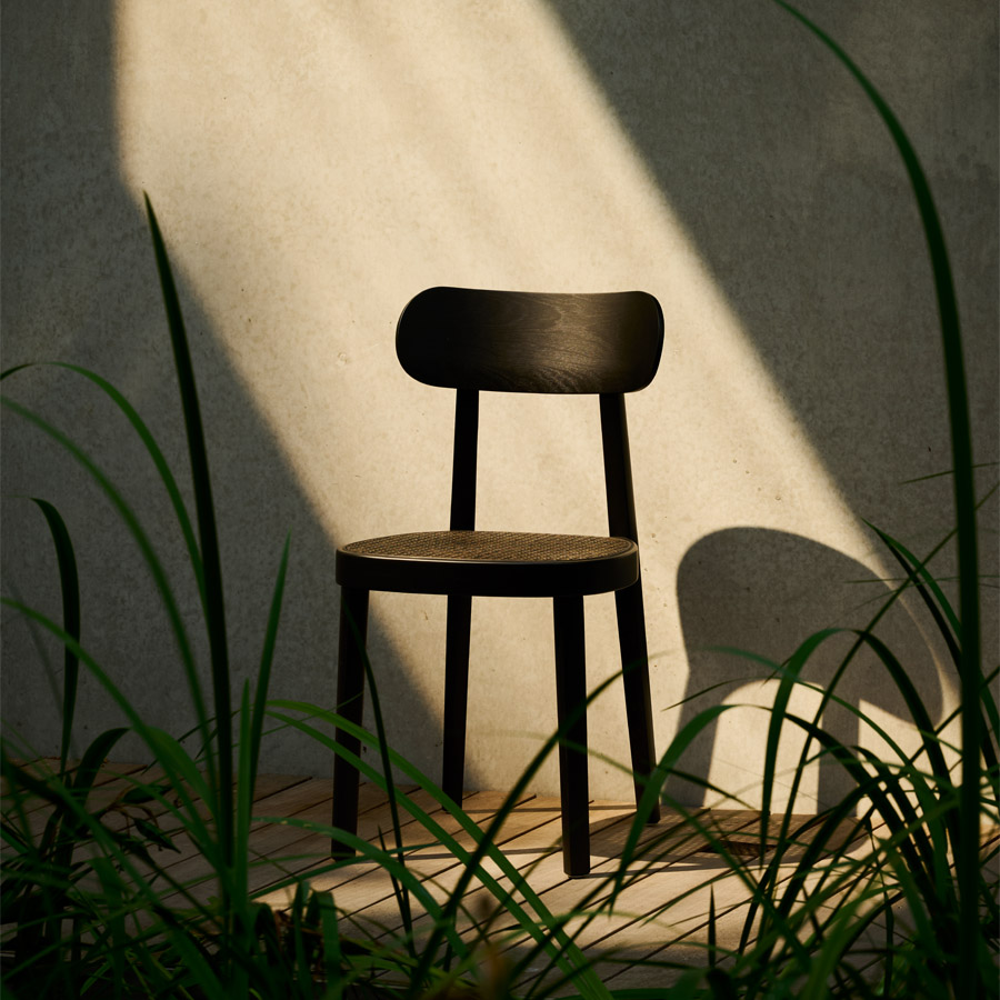 THONET 118 Holzstuhl Dark Melange graugrün | Rohrgeflecht-Sitz | Buche gebeizt graugrün