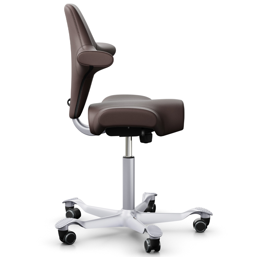 HAG CAPISCO 8106 Lederbezug braun Sattelsitz Gestell silber - Seite