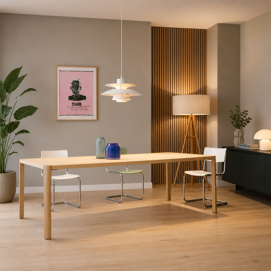 Thonet S1140 Tisch Eiche aufgehellt 240x100 Moodbild