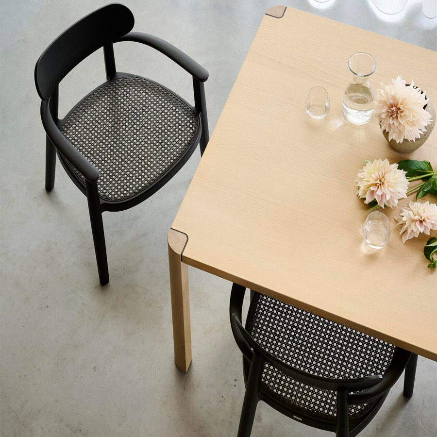 THONET 118 FV Holzstuhl Dark Melange mit Armlehnen | Rohrgeflecht-Sitz | Buche gebeizt graugrün