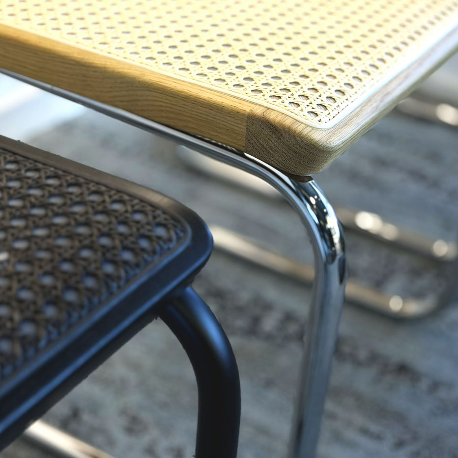 THONET S 64 V Dark Melange Edition Herkner schwarz | Stahlrohr-Freischwinger mit Armlehnen | Gestell schwarz