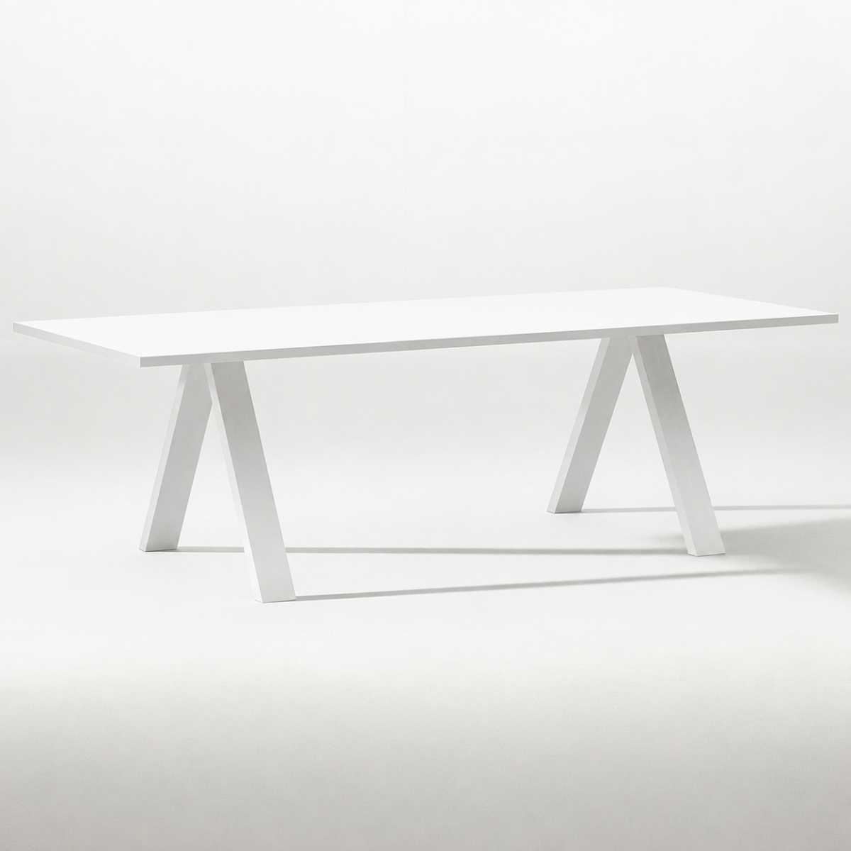 Arper Tisch Cross Weiss