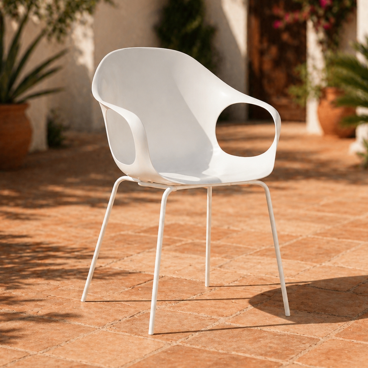 kristalia elephant outdoor vierfuss weiss