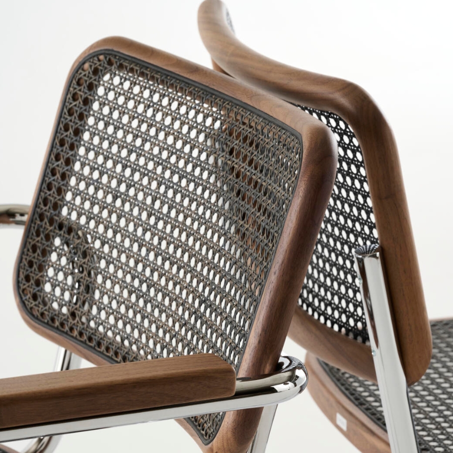 THONET S 32 V | Dark Melange Nussbaum Pure Materials | Stahlrohr-Freischwinger | Gestell verchromt