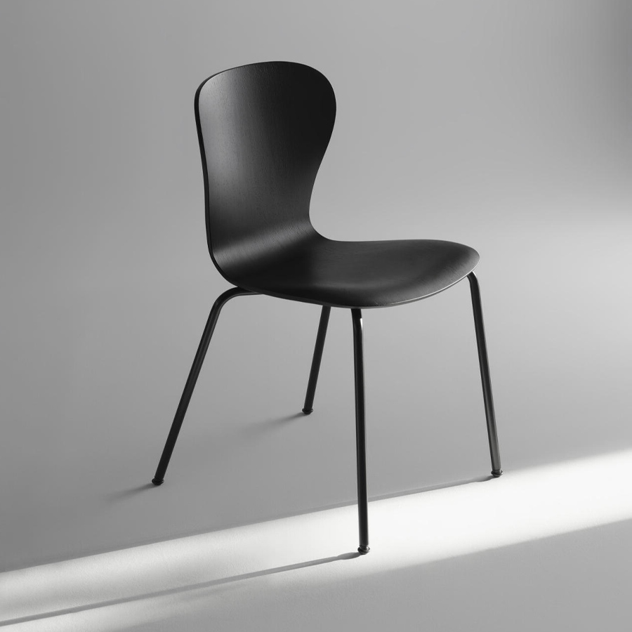 THONET S 220 Formholz-Stuhl | Edelholz Eiche schwarz | Gestell schwarz