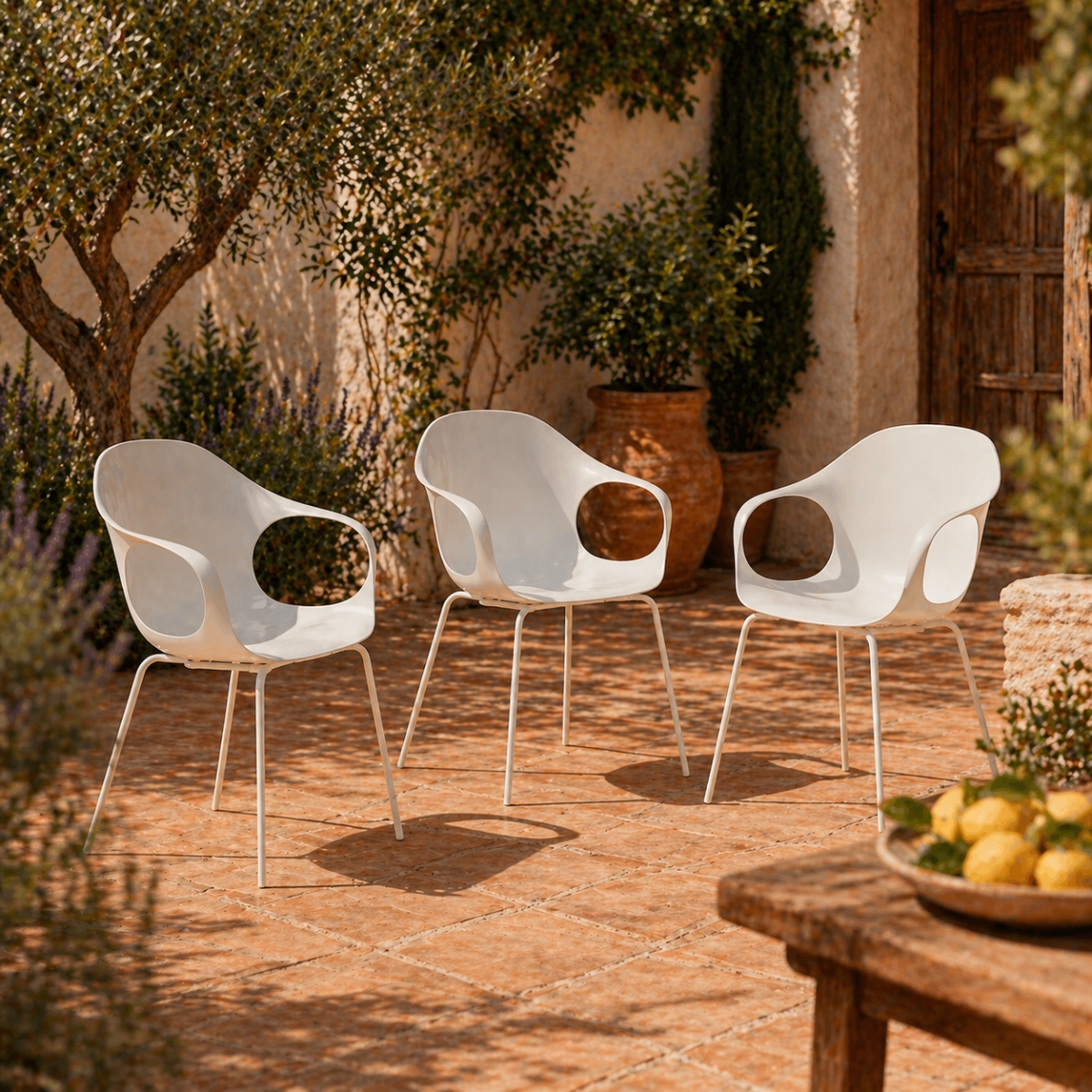 kristalia elephant outdoor vierfuss weiss (1)