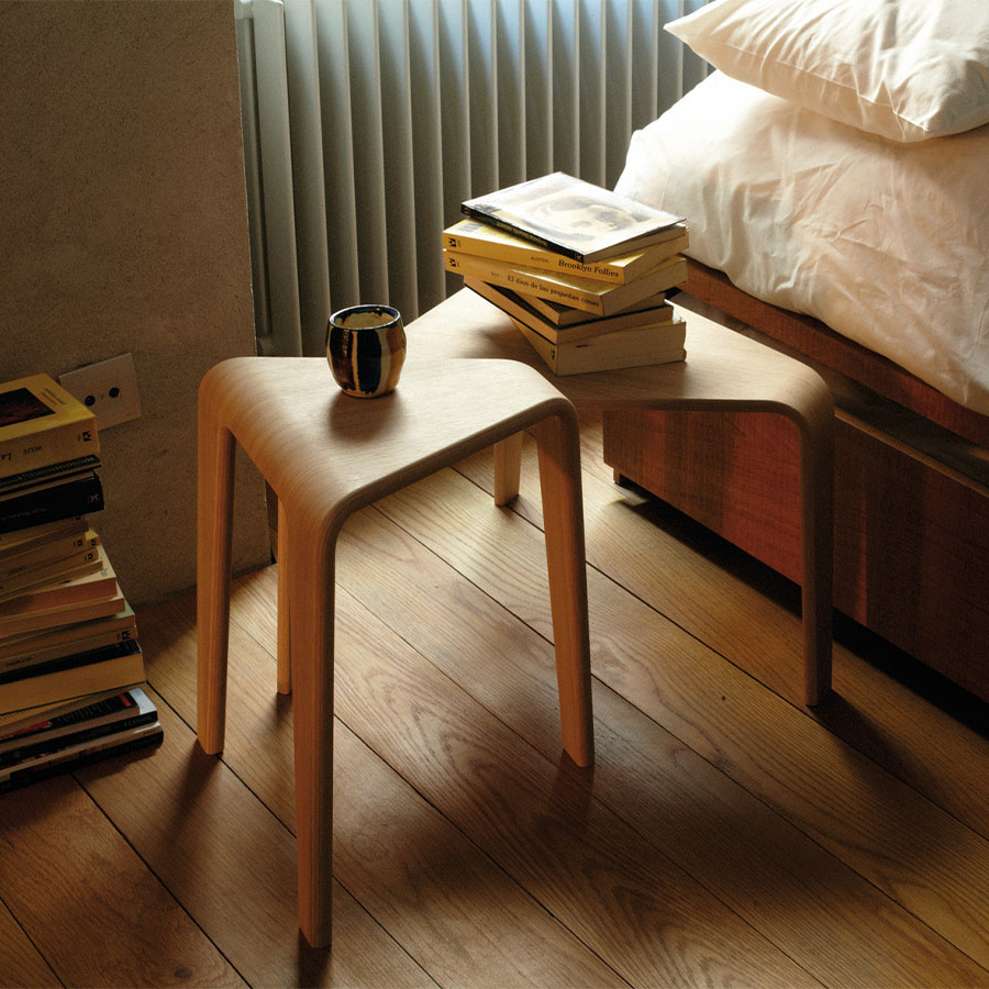 Arper Ply Hocker Höhe 44 cm in Eiche natur