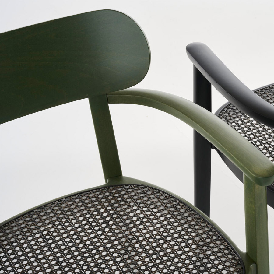THONET 118 FV Holzstuhl Dark Melange mit Armlehnen | Rohrgeflecht-Sitz | Buche gebeizt graugrün