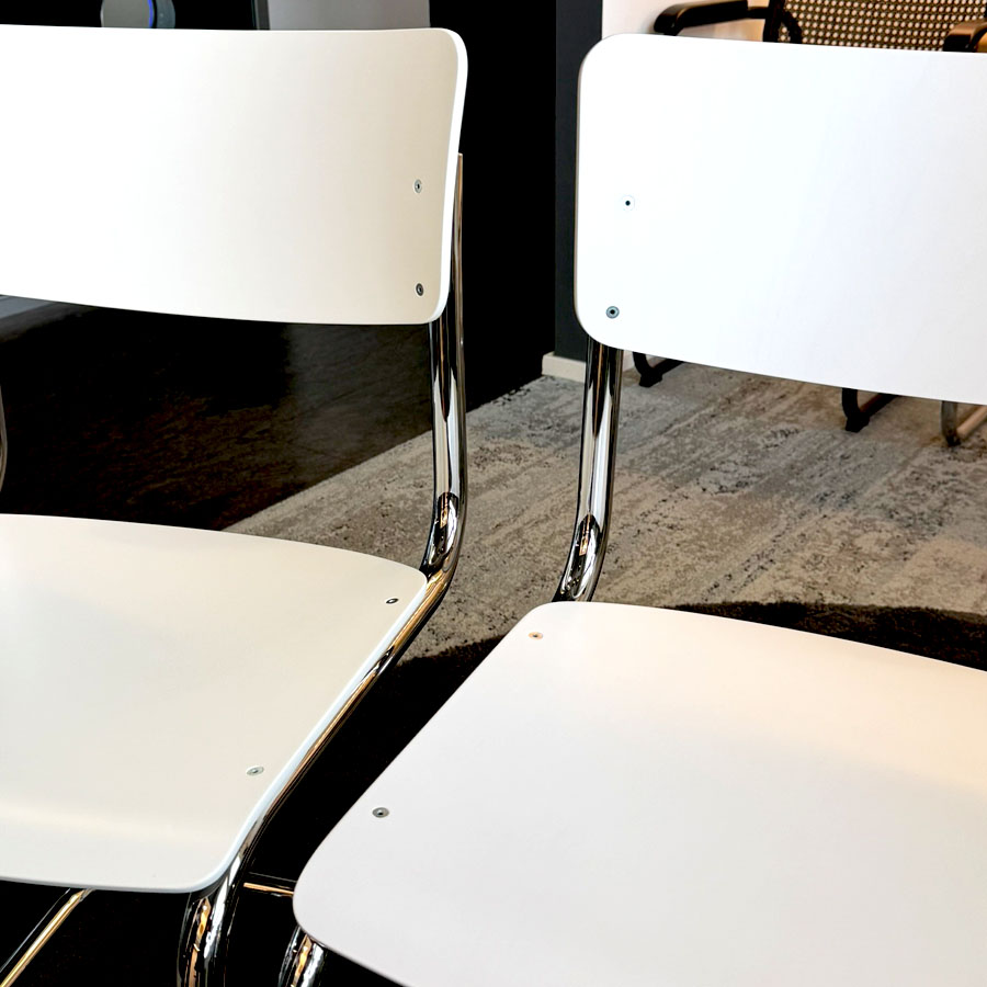 THONET S 43 | Weiß decklackiert | Stahlrohr-Freischwinger | Gestell verchromt
